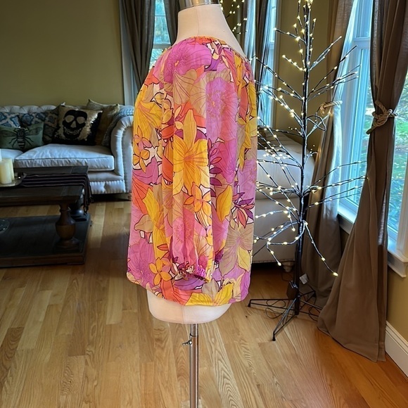 Trina Turk Abree Silk Top Medium - Picture 11 of 13